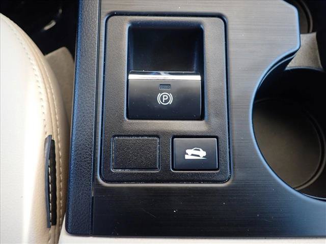 Used 2015 Subaru Legacy 3.6R Limited AWD/4WD image 23