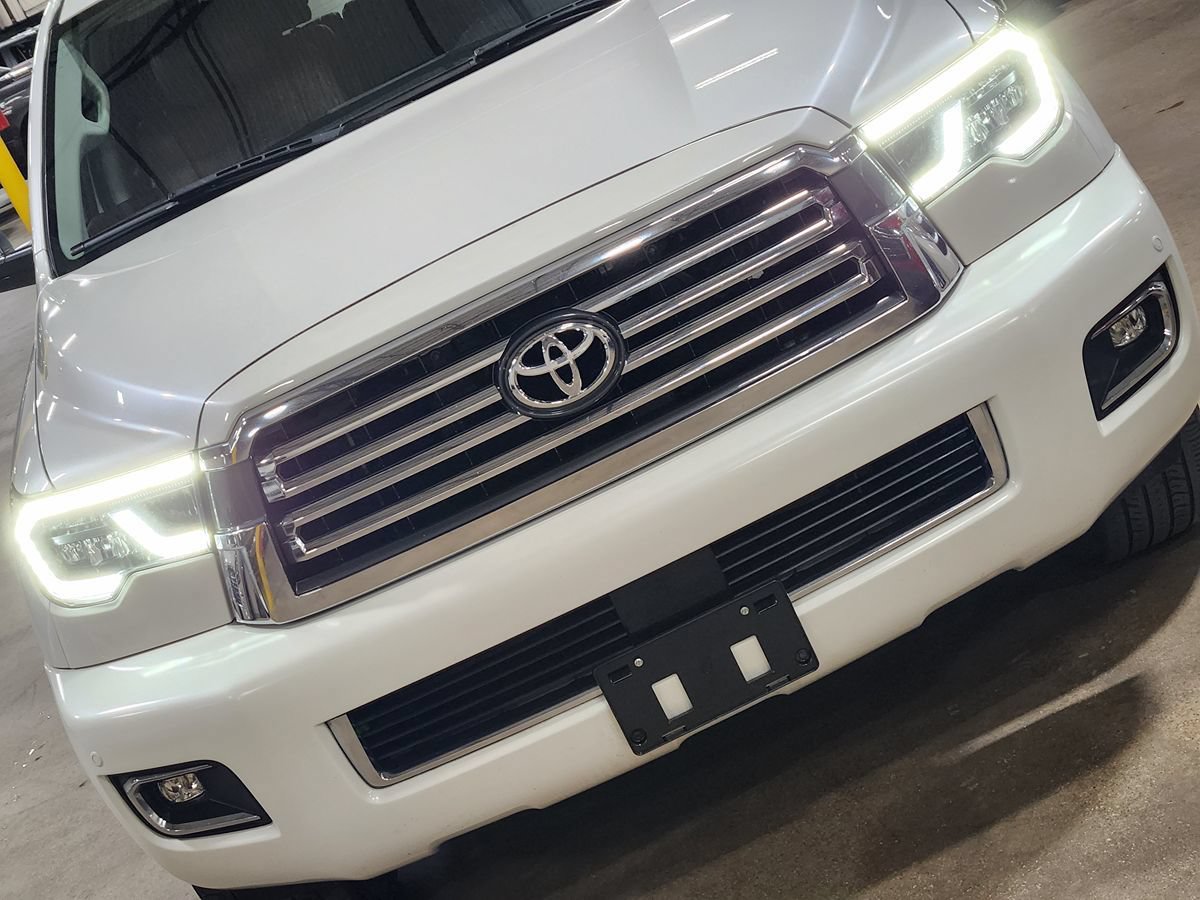 Used 2019 Toyota Sequoia Platinum RWD image 19