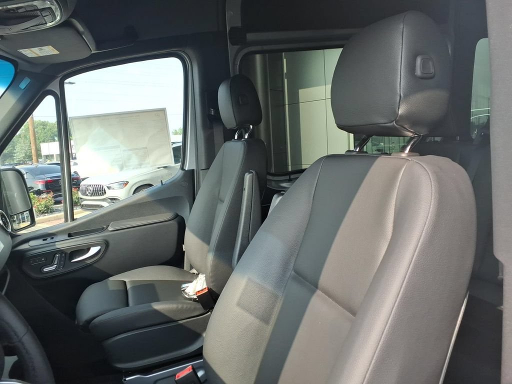 New 2026 Mercedes-Benz Sprinter 2500 image 12
