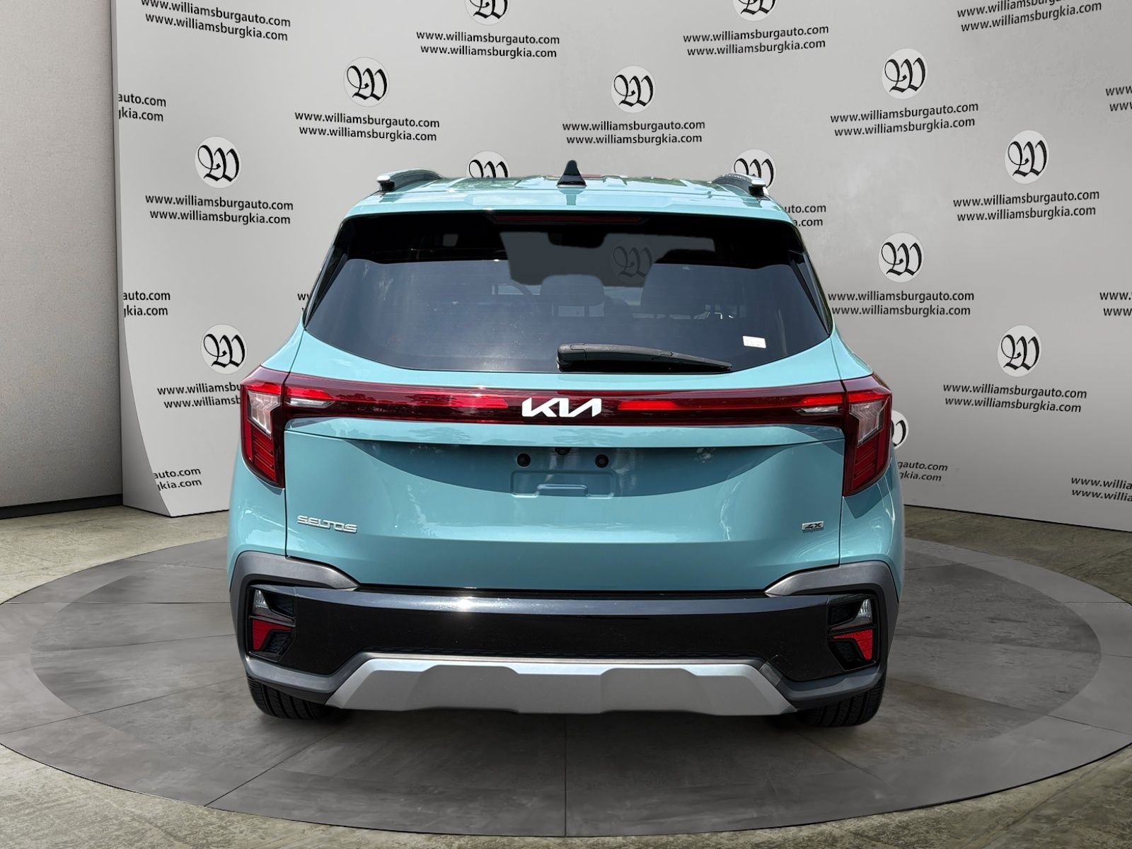Used 2024 Kia Seltos SX w/ SX Sunroof Package AWD/4WD image 4