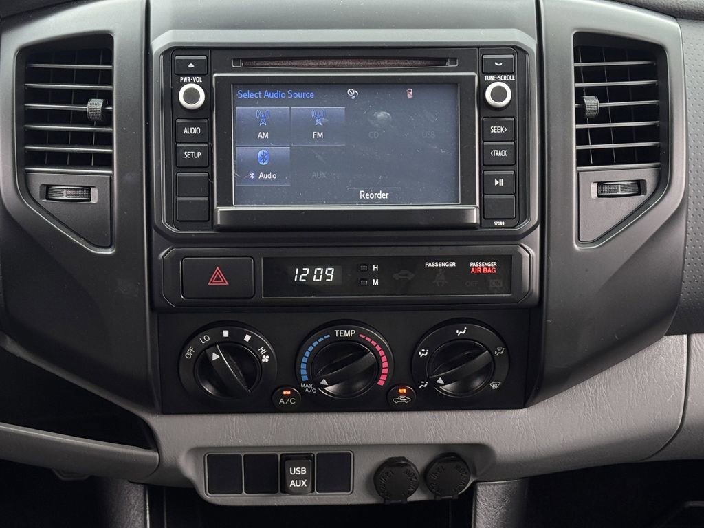 Used 2014 Toyota Tacoma PreRunner w/ Convenience Package RWD image 17