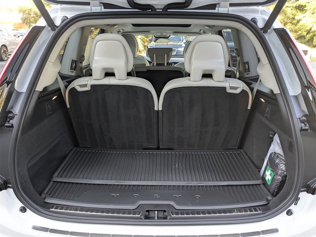 New 2026 Volvo XC90 B6 Ultra w/ Protection Package Premier image 13
