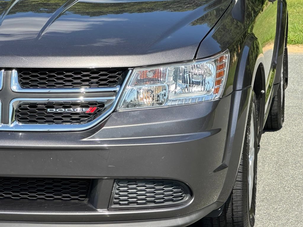Used 2020 Dodge Journey SE FWD image 38