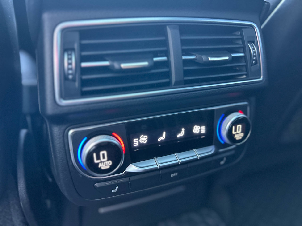 Used 2017 Audi Q7 2.0T Premium Plus w/ Premium Plus Package image 18