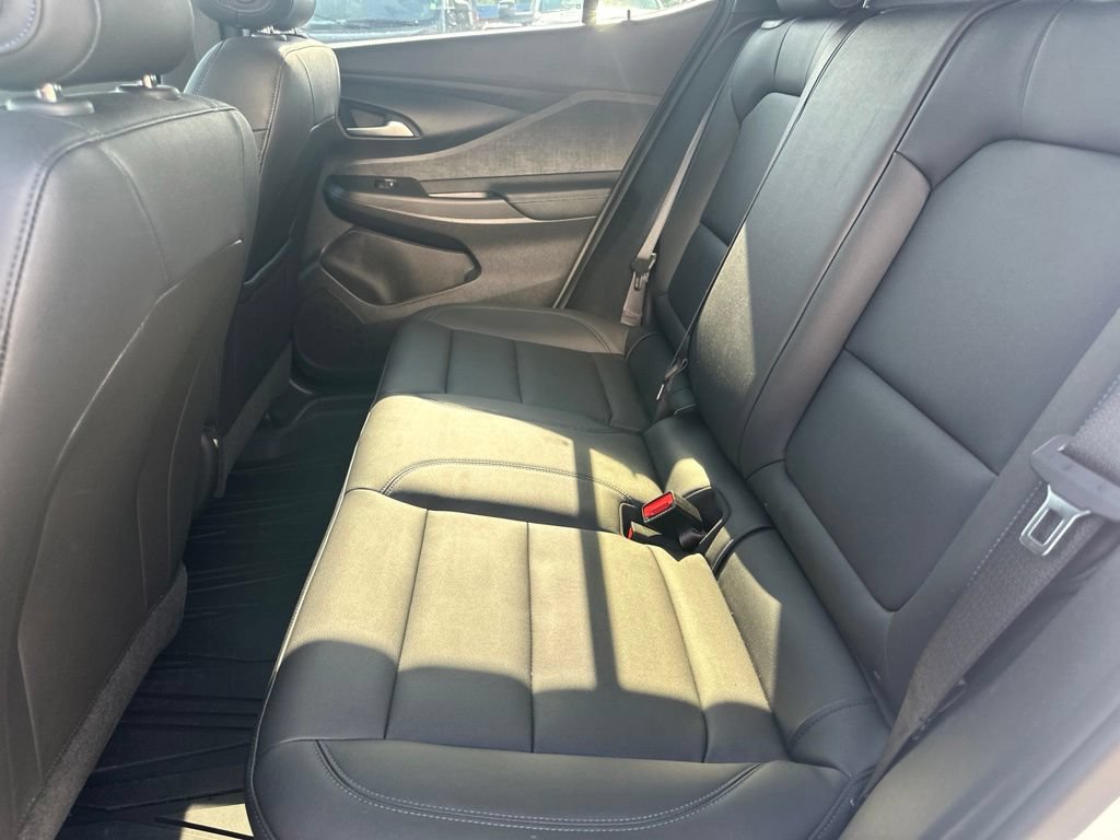 Used 2025 Buick Envista Sport Touring w/ Convenience I Package FWD image 22