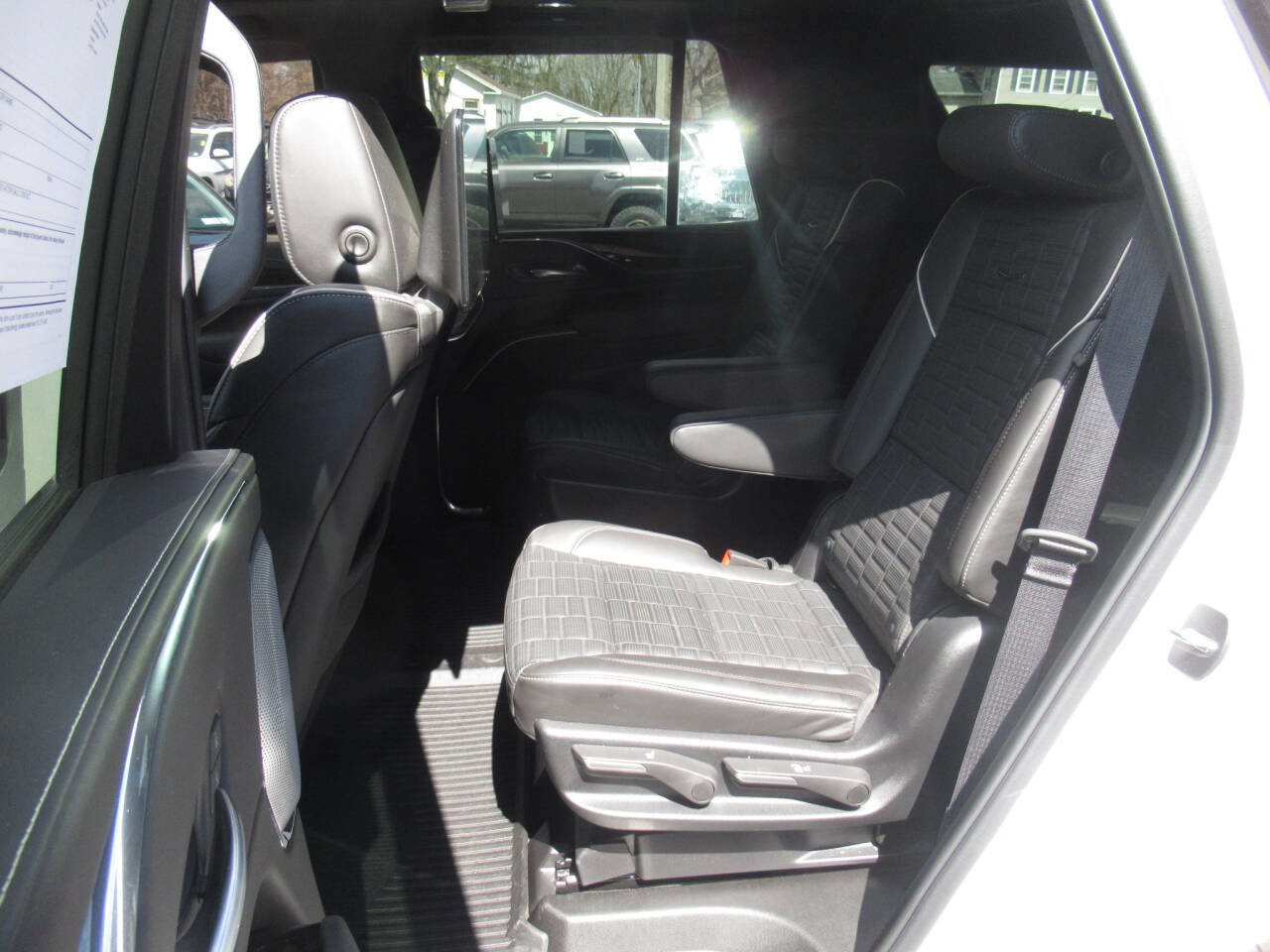 Used 2024 Cadillac Escalade Sport Platinum w/ LPO, Floor Liner Package image 28