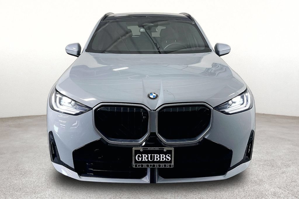 Used 2025 BMW X3 xDrive30i AWD/4WD image 4
