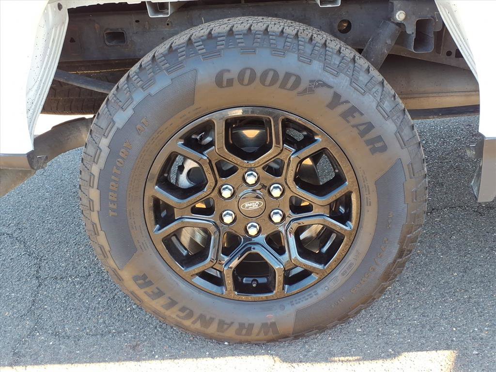 Certified 2022 Ford F150 XLT w/ Equipment Group 302A High image 8