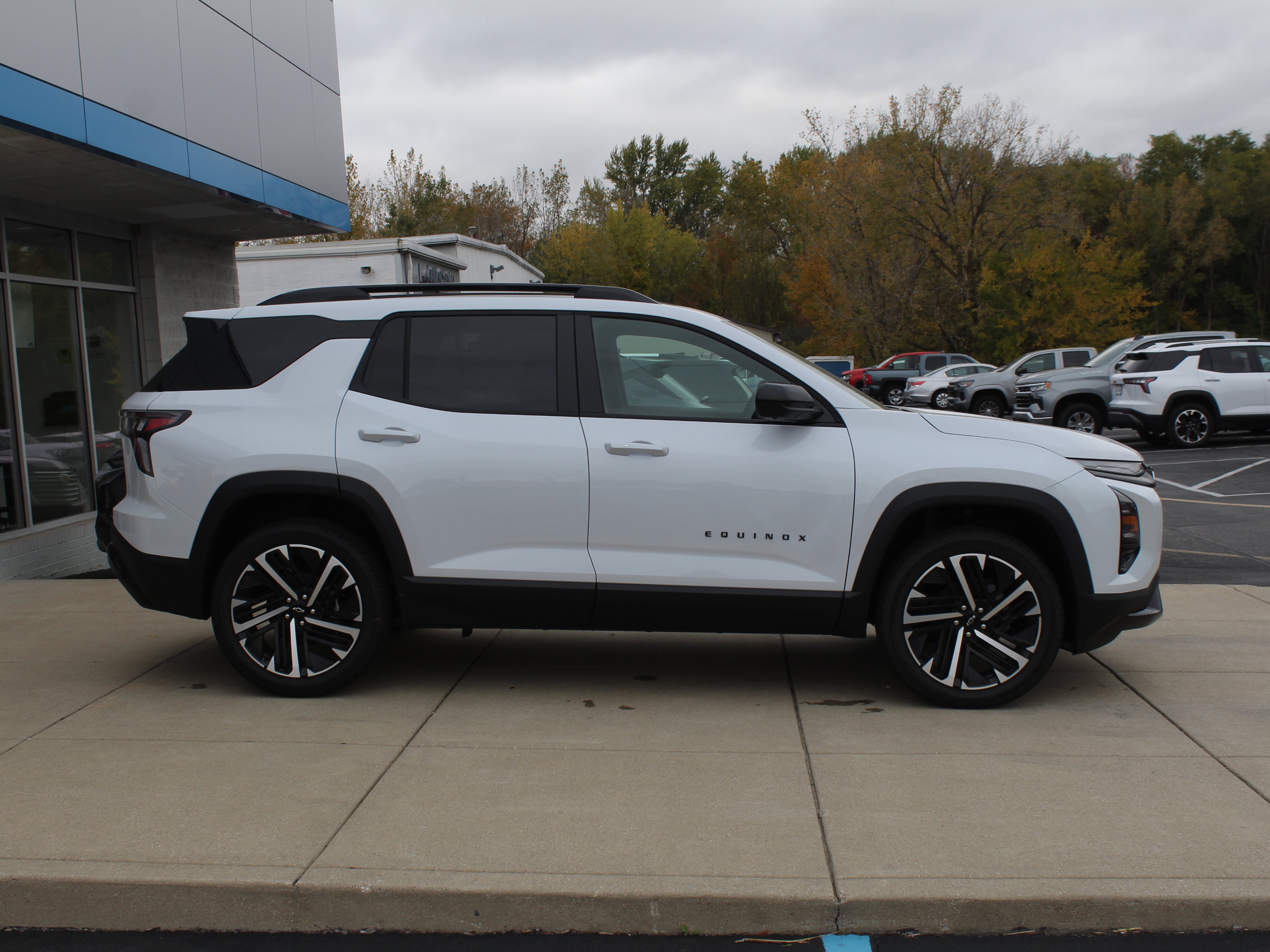 New 2026 Chevrolet Equinox RS w/ Convenience Package III image 3