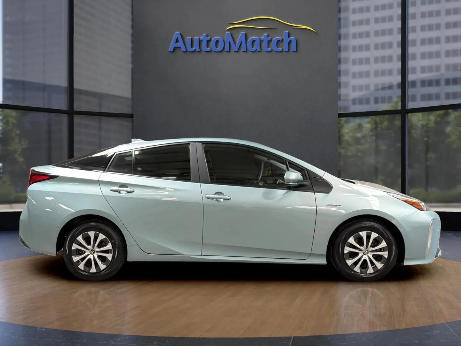 Used 2021 Toyota Prius LE AWD/4WD image 13