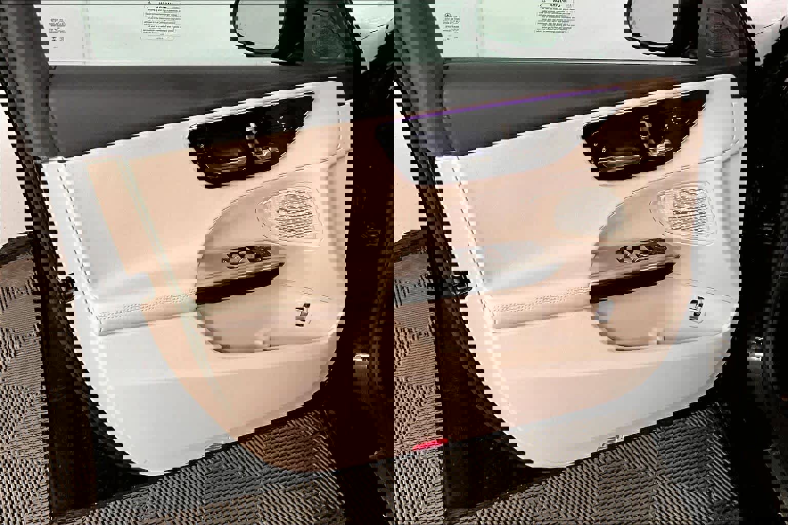 Used 2025 Mercedes-Benz C 300 4MATIC Sedan image 22