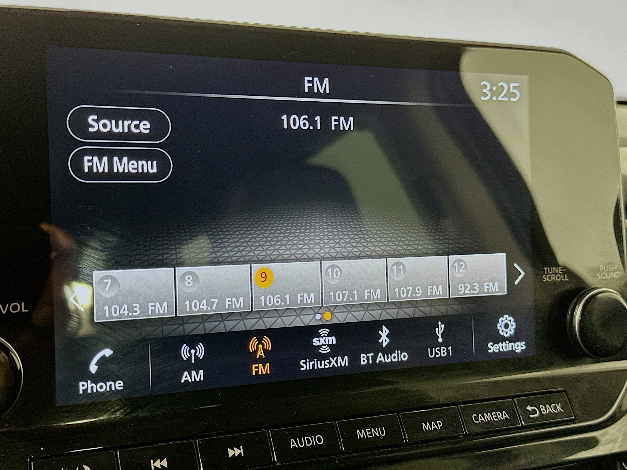 Used 2024 Nissan Pathfinder SL AWD/4WD image 21