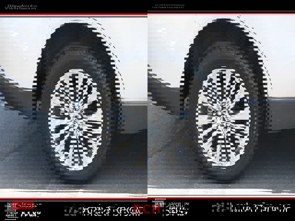 Used 2022 Toyota Venza XLE AWD/4WD image 24