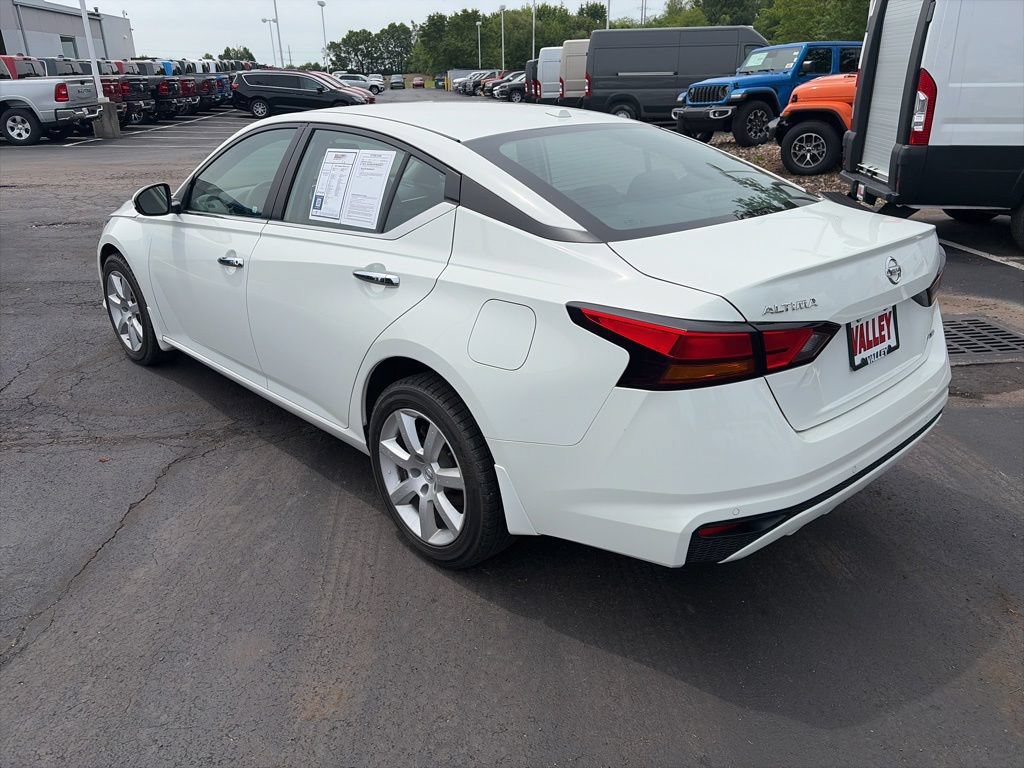 Used 2022 Nissan Altima 2.5 AWD/4WD image 5