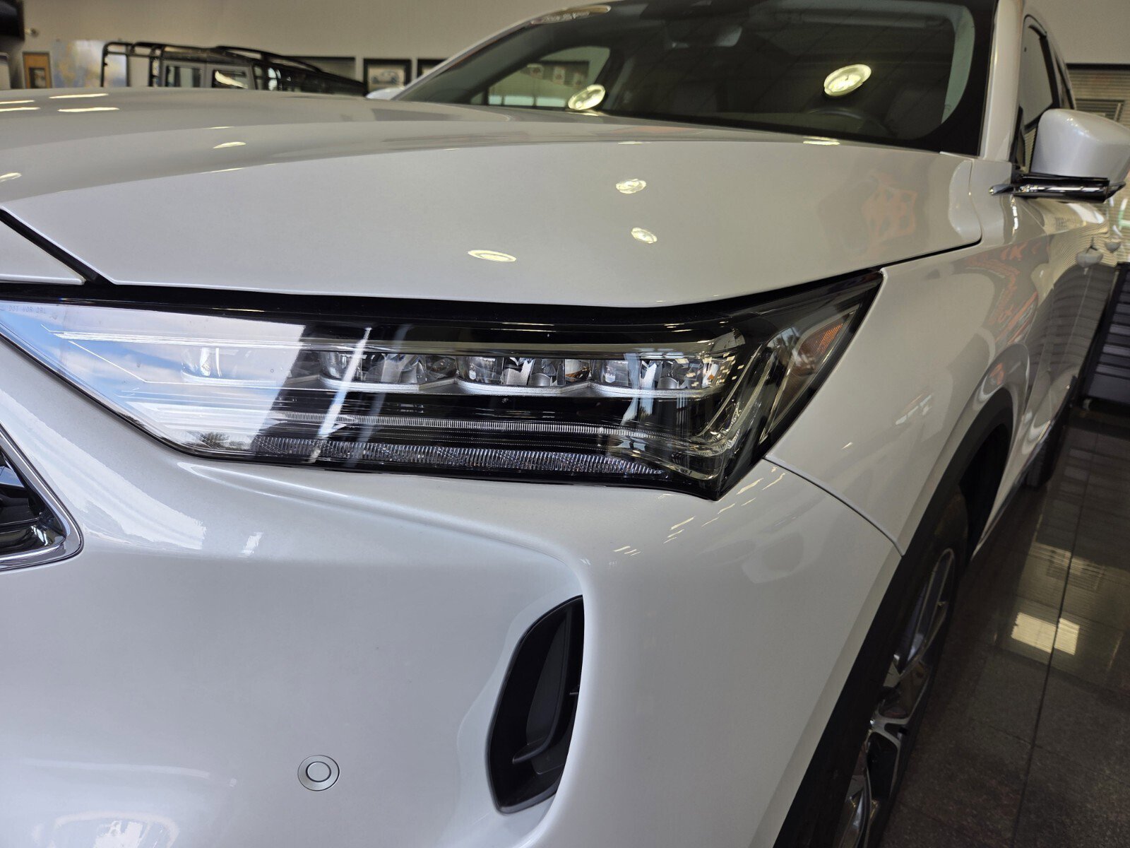 Used 2024 Acura MDX SH-AWD w/ Technology Package image 31