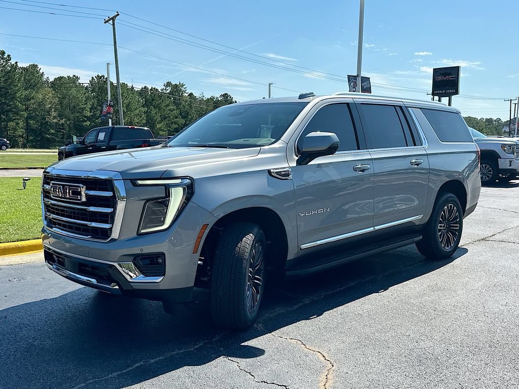 Used 2025 GMC Yukon XL Elevation RWD image 2