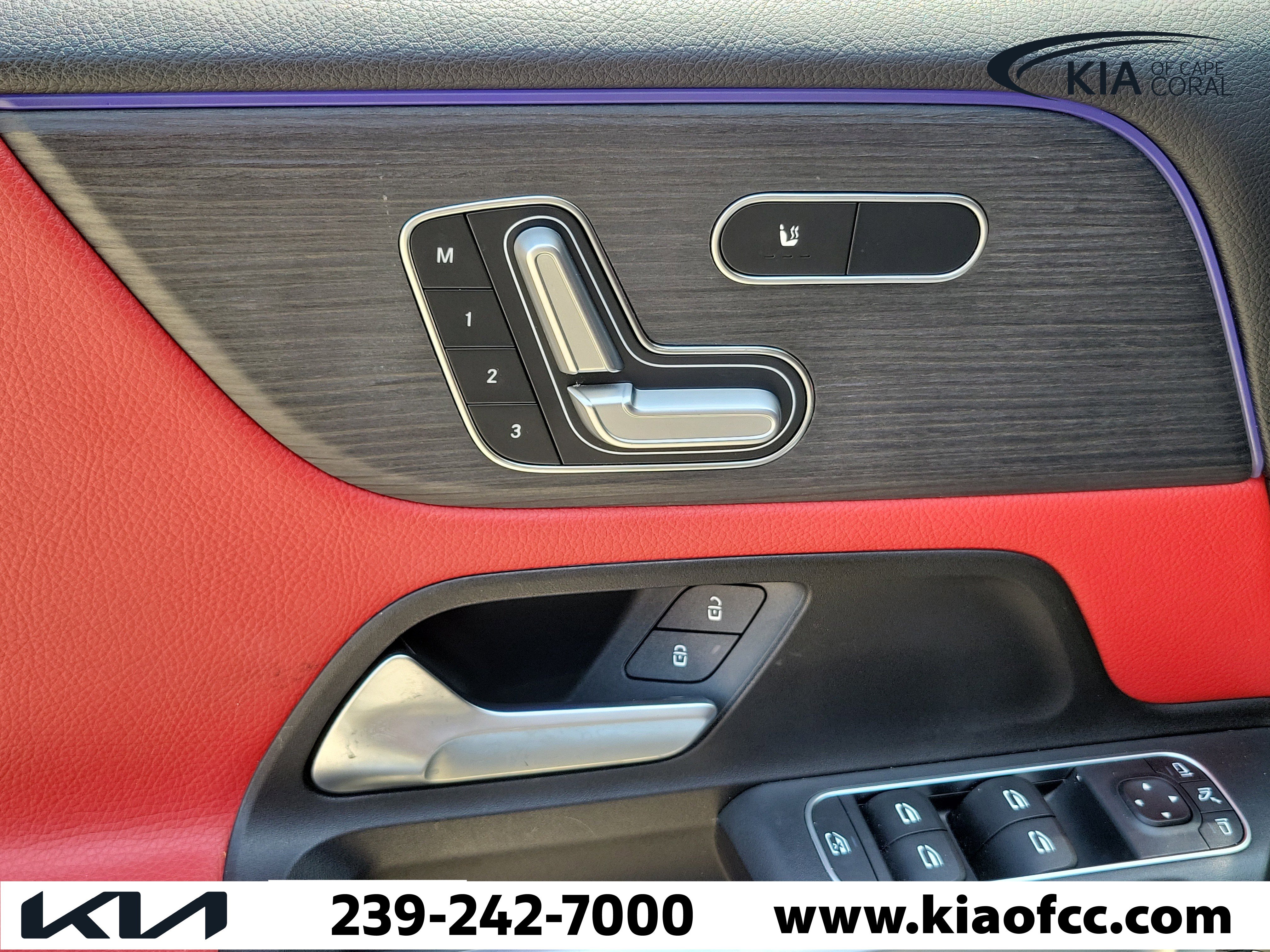 Used 2022 Mercedes-Benz GLB 35 AMG 4MATIC image 21