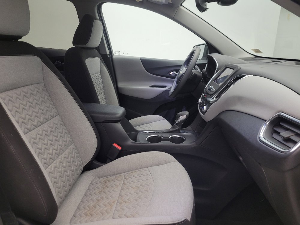 Used 2022 Chevrolet Equinox LS w/ LS Convenience Package image 21