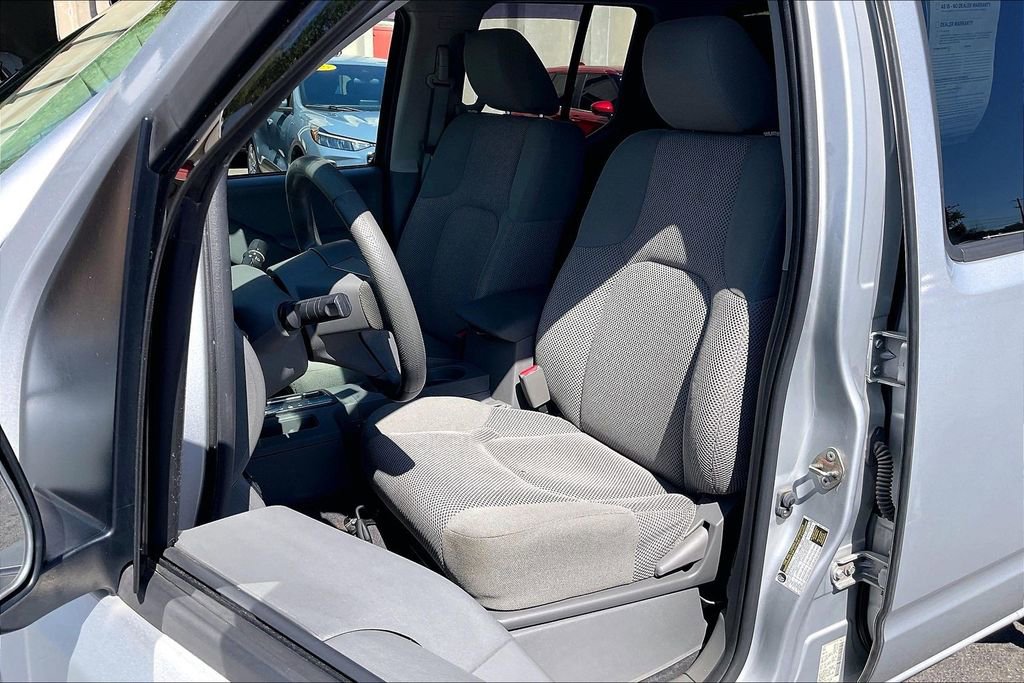 Used 2019 Nissan Frontier SV AWD/4WD image 24