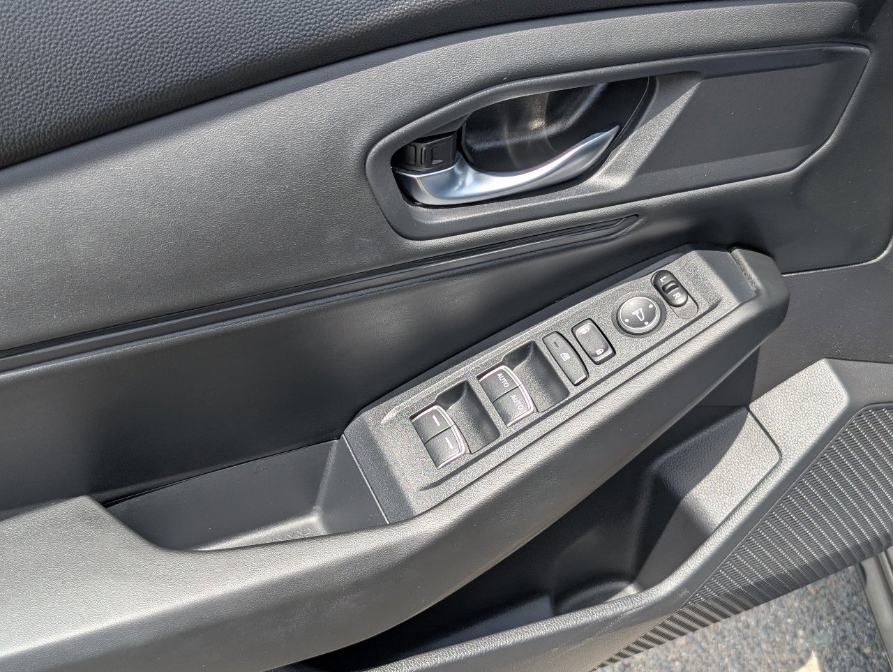 Used 2023 Honda Accord EX image 14