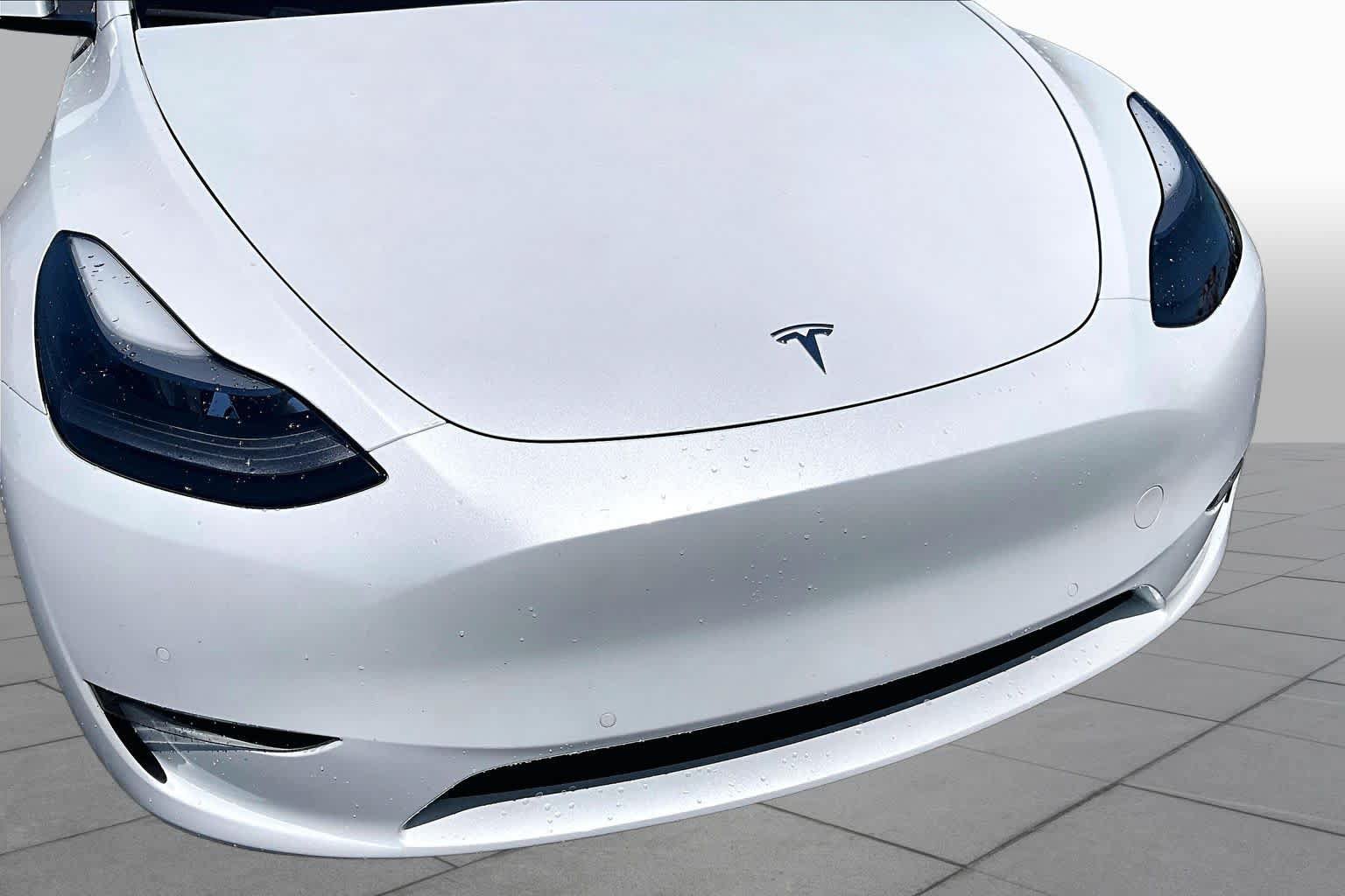 Used 2022 Tesla Model Y Long Range AWD/4WD image 30
