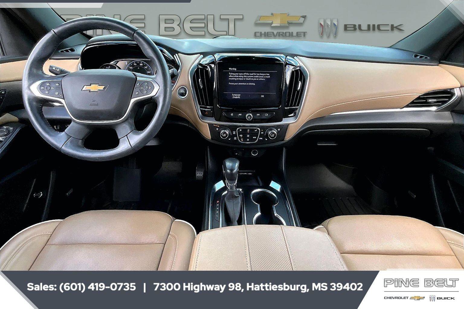 Used 2022 Chevrolet Traverse Premier FWD image 13