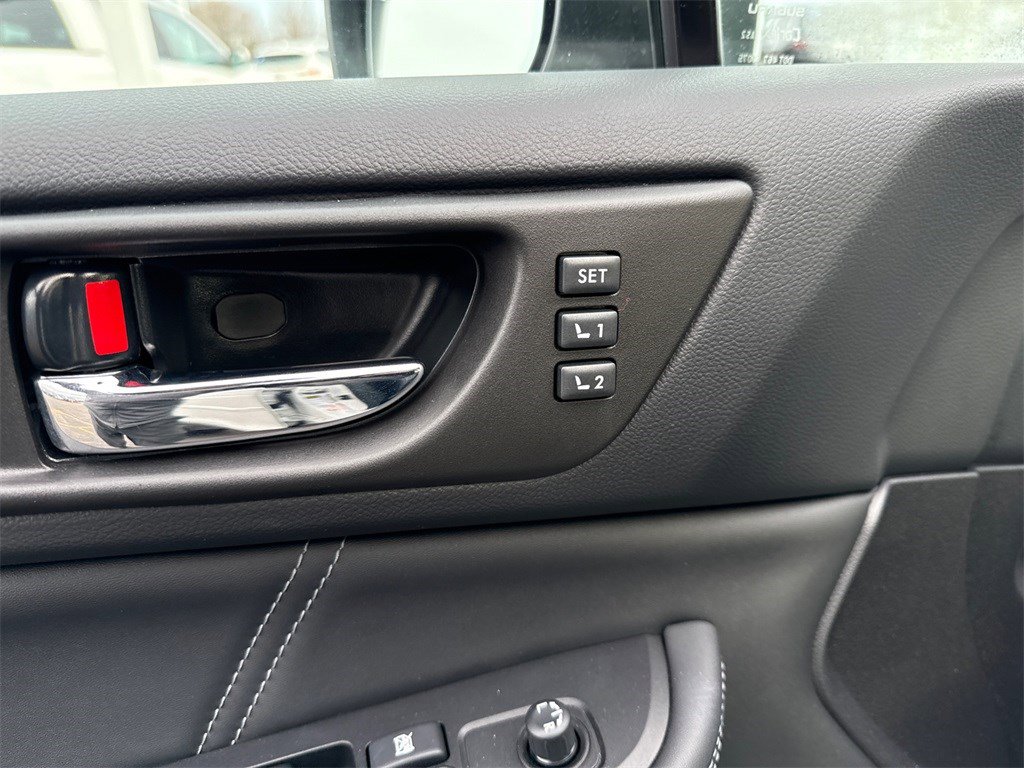 Used 2018 Subaru Outback 3.6R Limited image 20