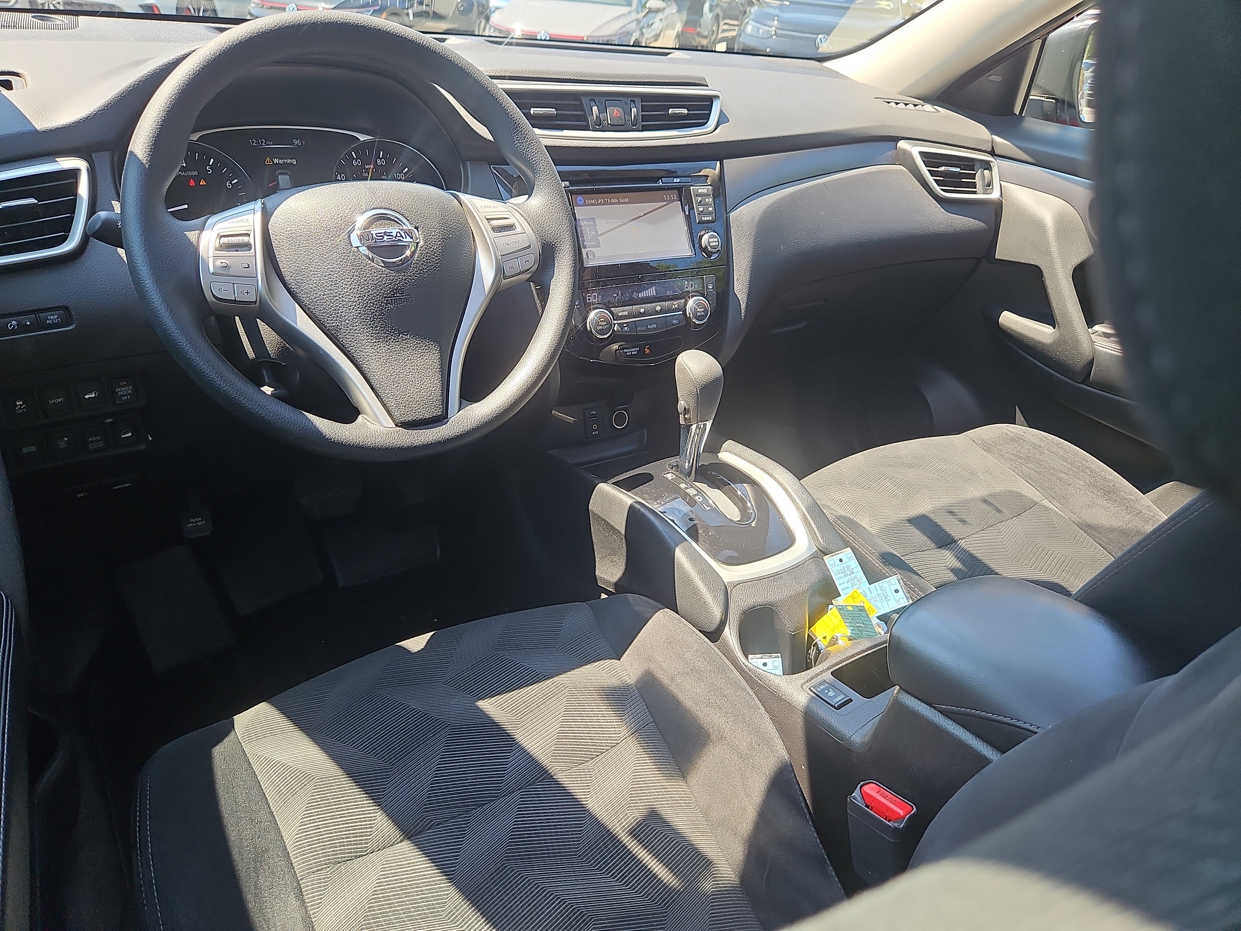 Used 2016 Nissan Rogue SV w/ SV Premium Package AWD/4WD image 3
