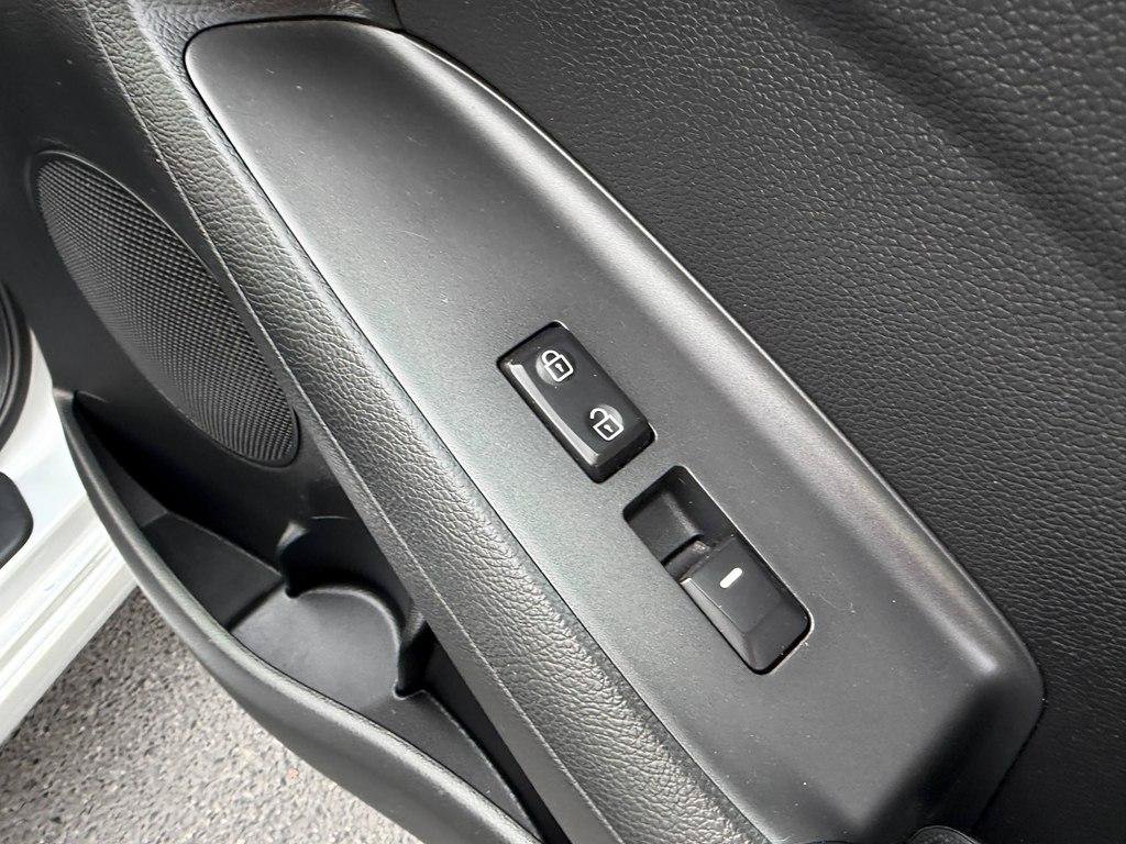 Used 2016 Kia Forte LX w/ LX Popular Plus Package FWD image 16