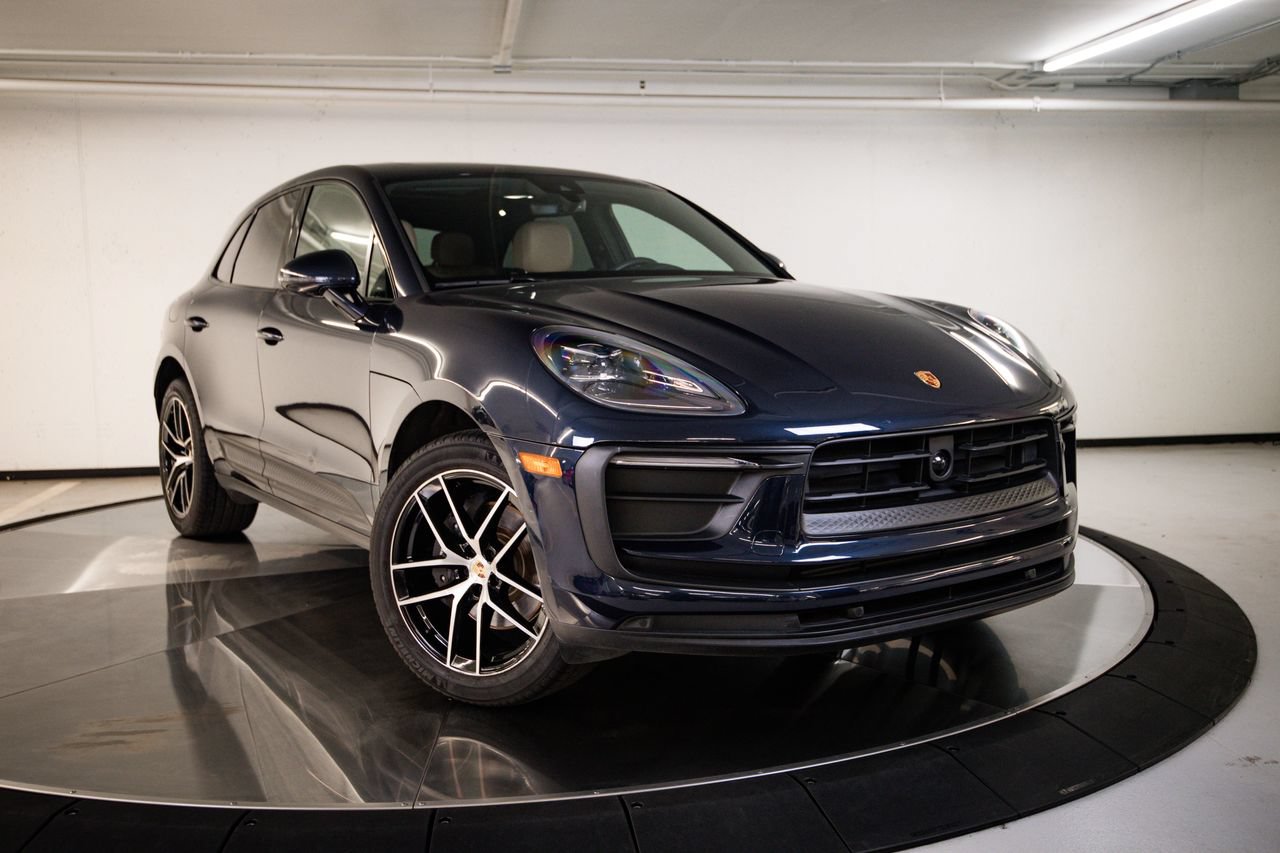 Certified 2023 Porsche Macan AWD/4WD image 9