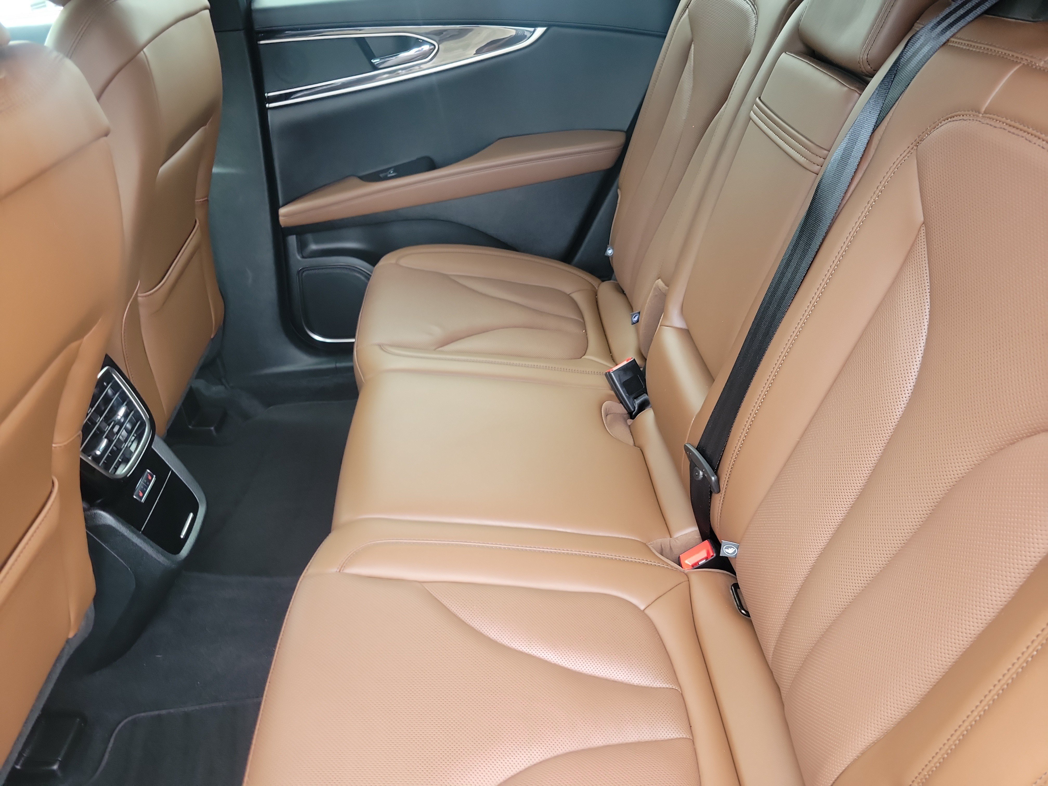 Certified 2023 Lincoln Nautilus Reserve AWD/4WD image 7