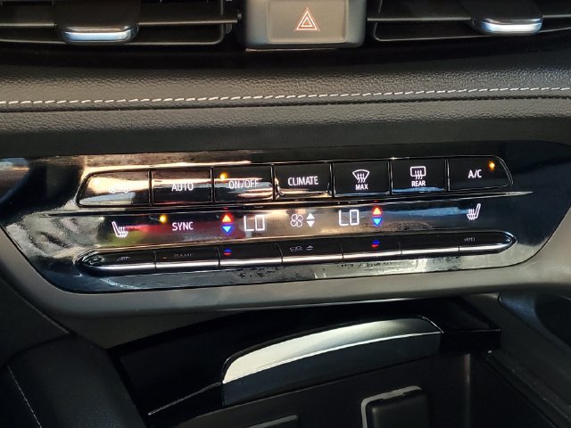 Certified 2023 Buick Envision Preferred FWD image 25