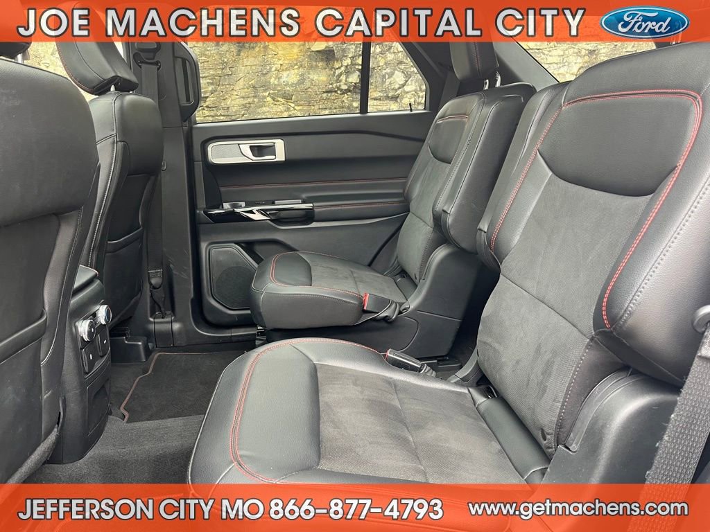 Certified 2022 Ford Explorer ST-Line w/ Class IV Trailer Tow Package image 12