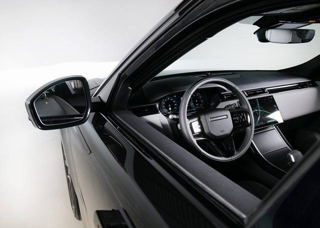 New 2026 Land Rover Range Rover Velar Dynamic SE image 21