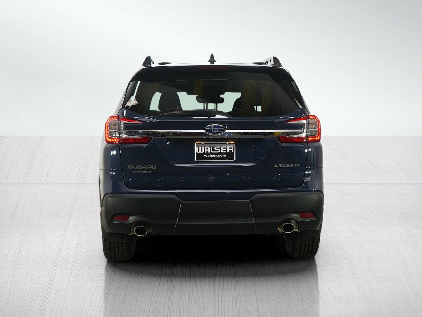 Used 2023 Subaru Ascent Premium image 4