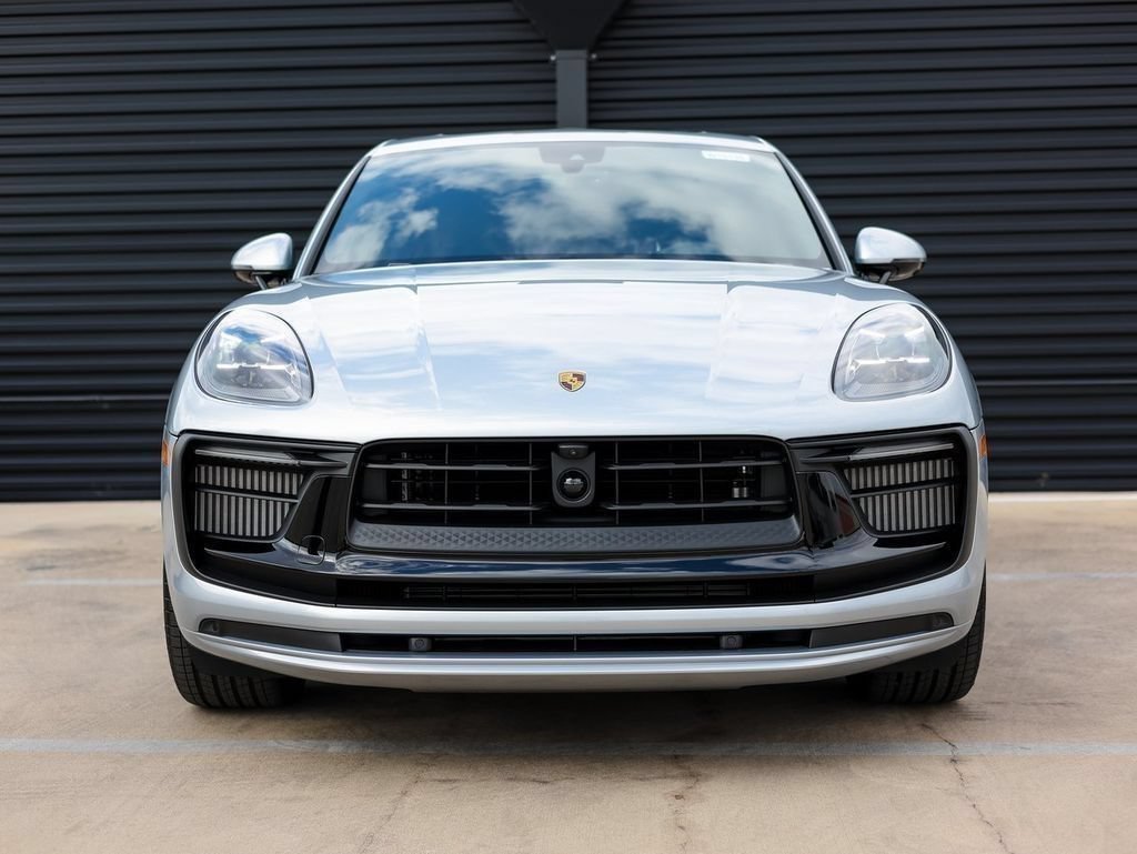 New 2026 Porsche Macan GTS AWD/4WD image 10