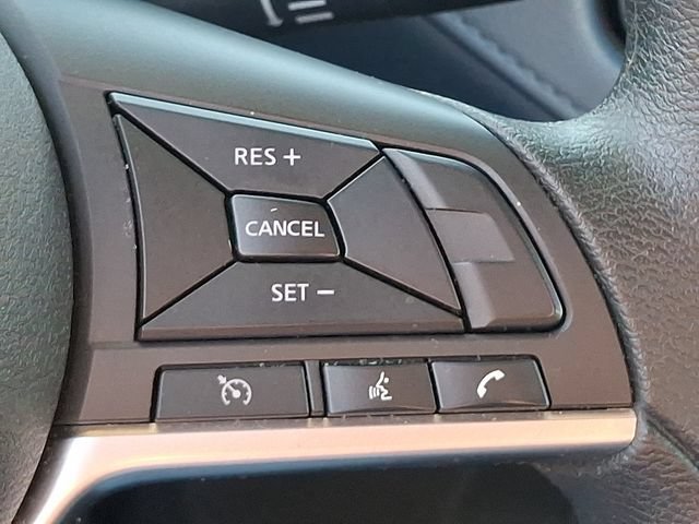 Used 2025 Nissan Versa SV FWD image 22