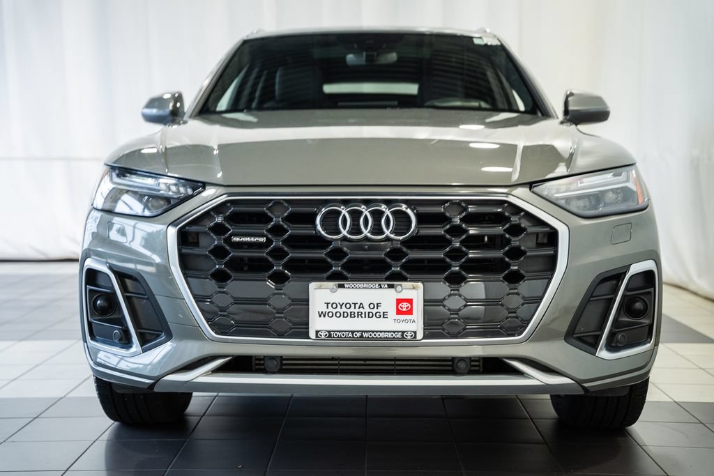 Used 2023 Audi Q5 2.0T Prestige w/ Prestige Package AWD/4WD image 2