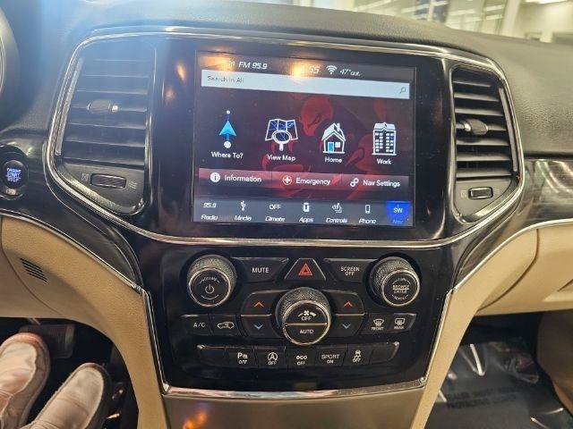 Used 2019 Jeep Grand Cherokee Limited AWD/4WD image 19