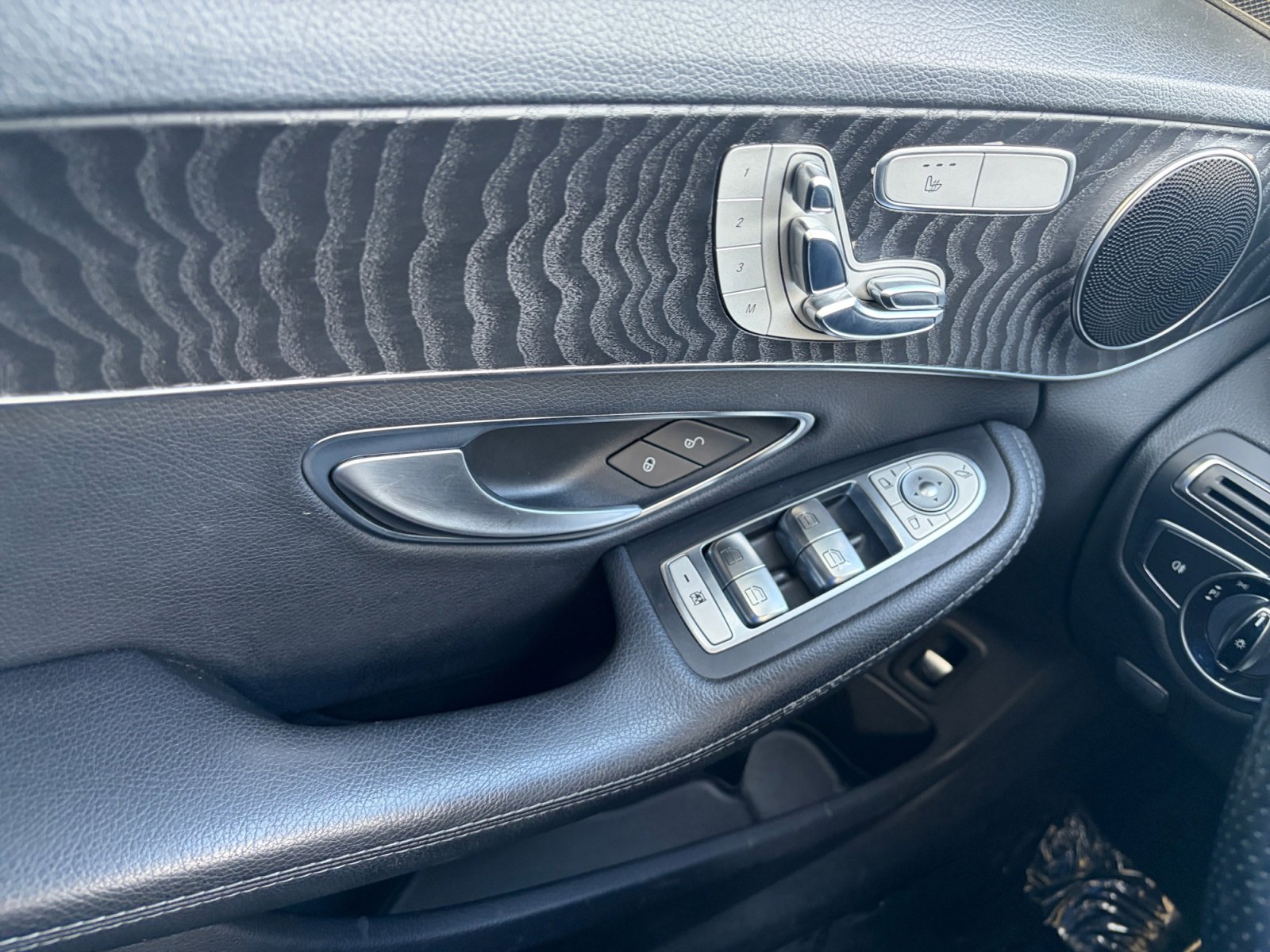 Used 2017 Mercedes-Benz C 300 4MATIC Sedan image 16