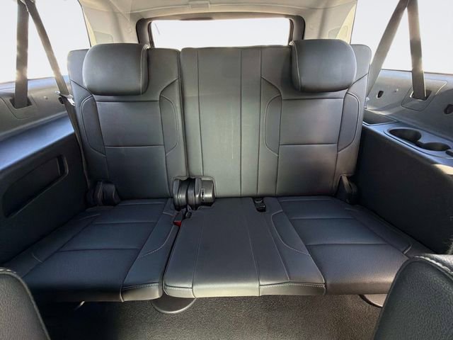 Used 2019 Chevrolet Suburban Premier image 16