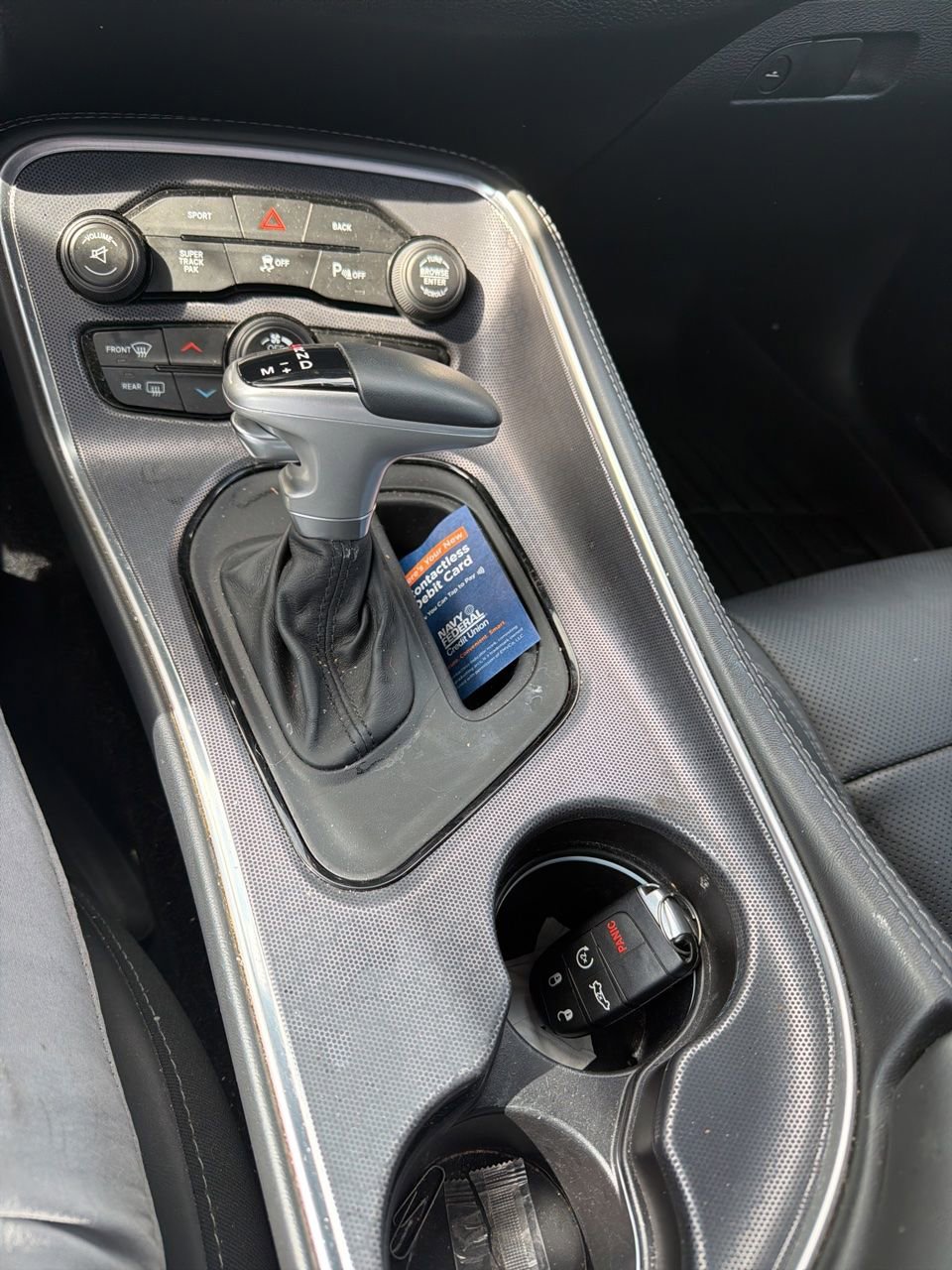 Used 2015 Dodge Challenger R/T Plus RWD image 8