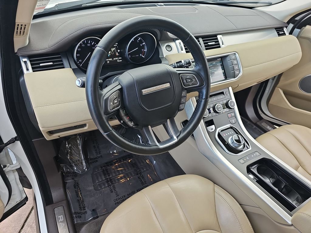 Used 2015 Land Rover Range Rover Evoque Pure Premium image 17