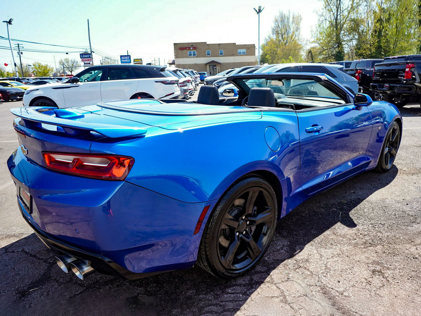 Used 2018 Chevrolet Camaro SS RWD image 11