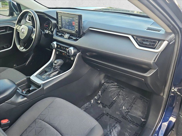 Certified 2021 Toyota RAV4 XLE FWD image 21