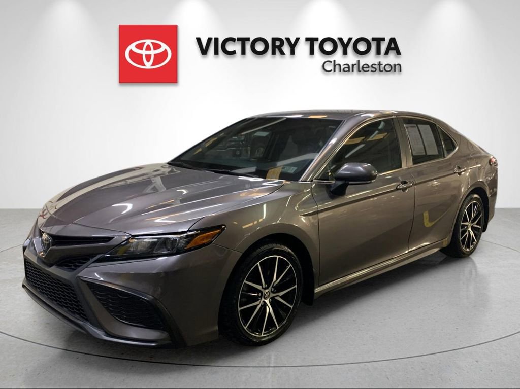 Used 2023 Toyota Camry SE w/ Blackout Package (TMS) image 1