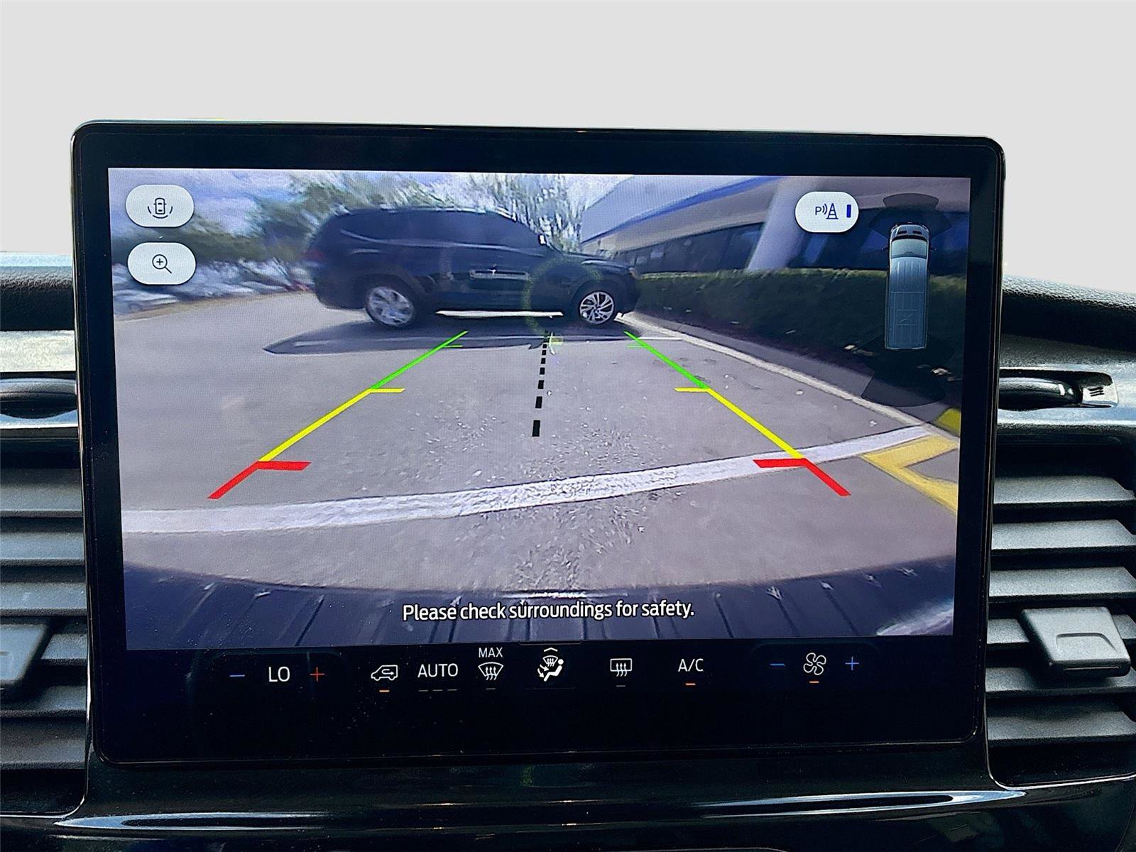 Used 2024 Ford Transit 350 XLT image 14