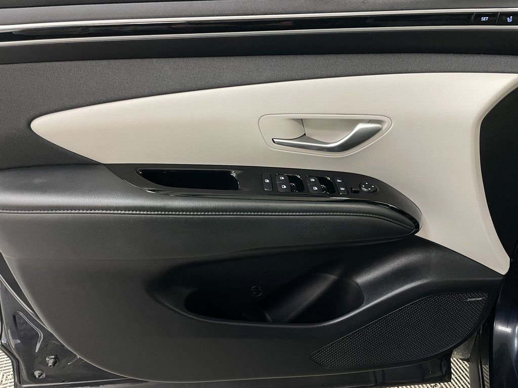 Used 2022 Hyundai Tucson Limited w/ Cargo Package AWD/4WD image 27