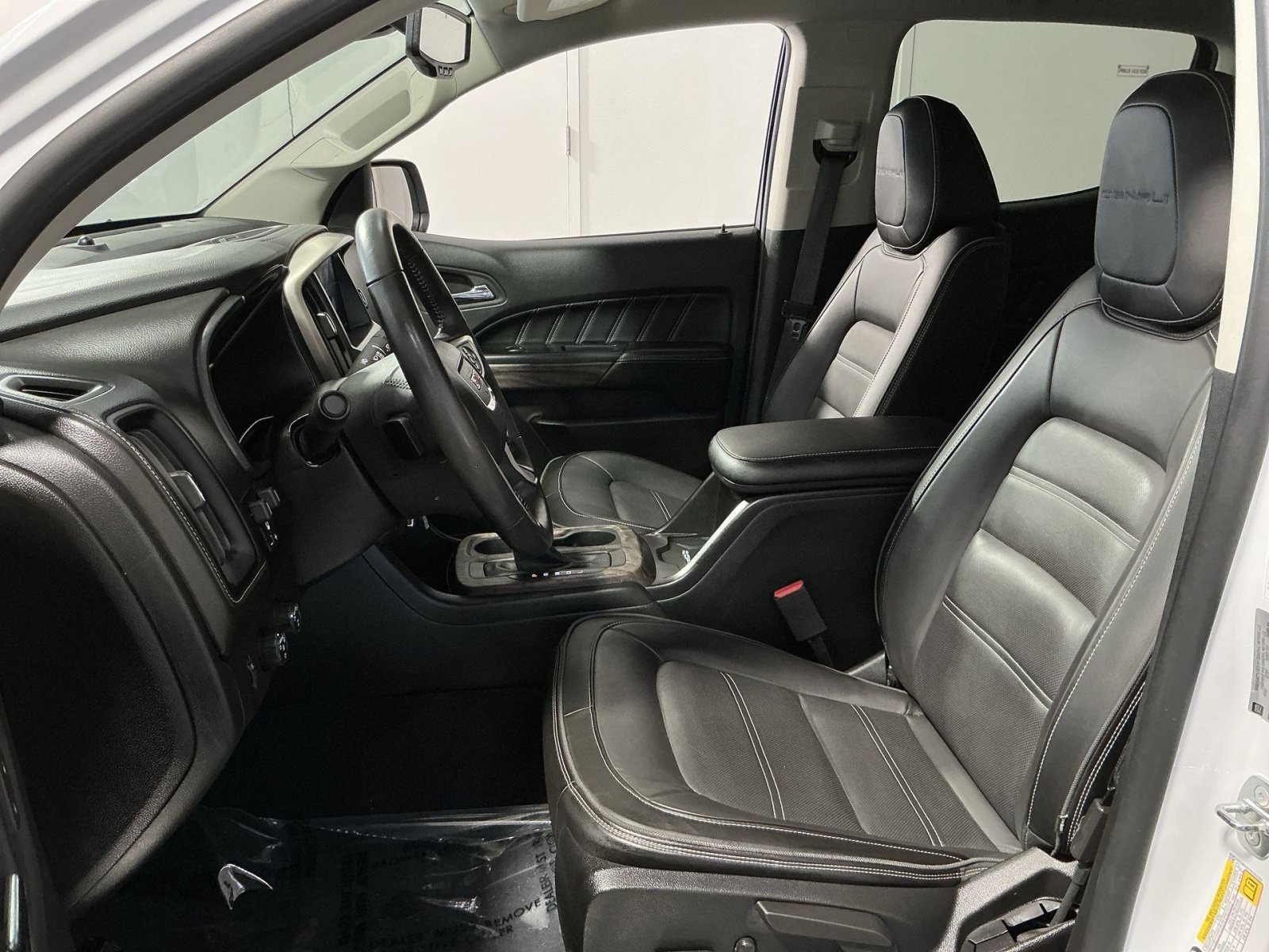Used 2022 GMC Canyon Denali AWD/4WD image 14