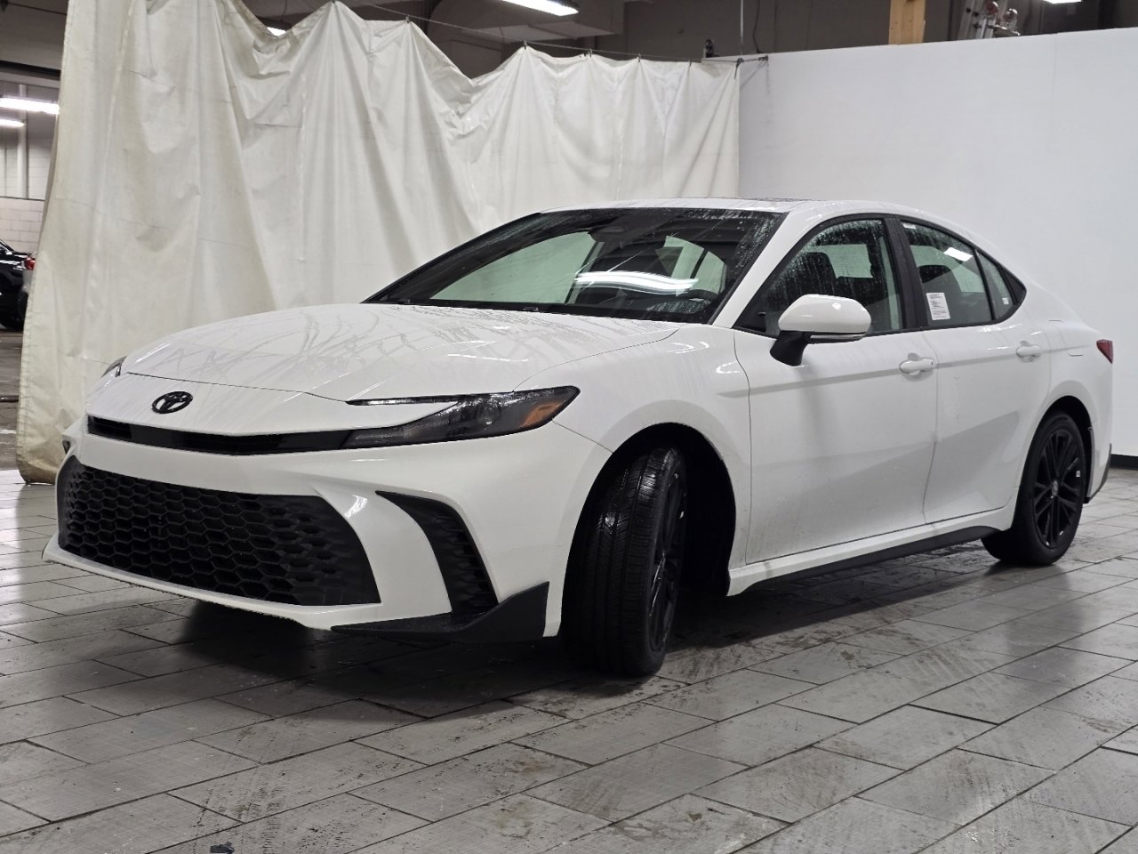 New 2026 Toyota Camry Hybrid image 13
